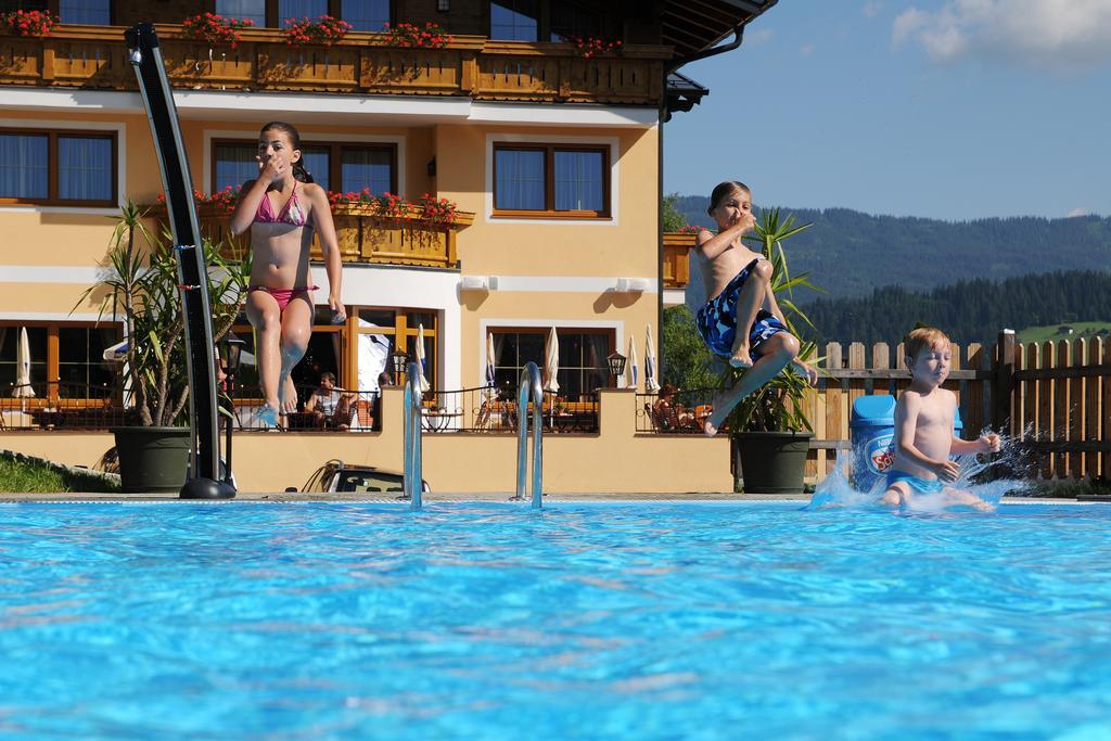 Natur & Familienhotel Der Stieglerhof Radstadt Exteriör bild