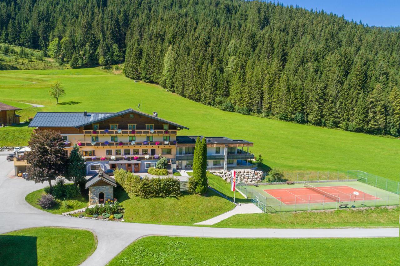 Natur & Familienhotel Der Stieglerhof Radstadt Exteriör bild